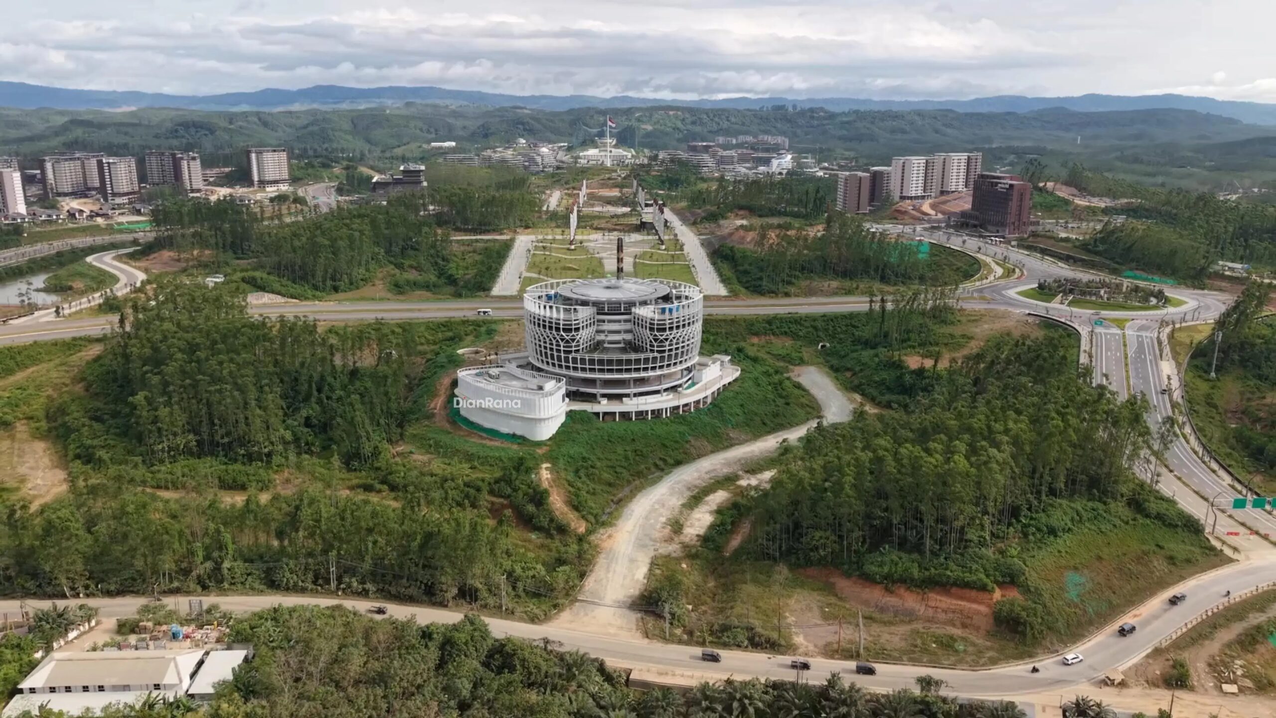 Dian Rana Rekam Momen 1.200 Peserta Hadiri IKN, Pak Bas: Kita Jadi Pelopor Kehidupan di Nusantara”